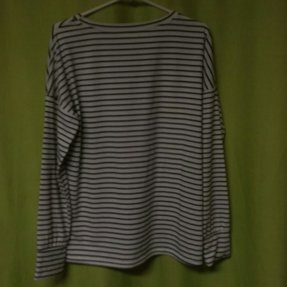 Blouse - Picture 2 of 2